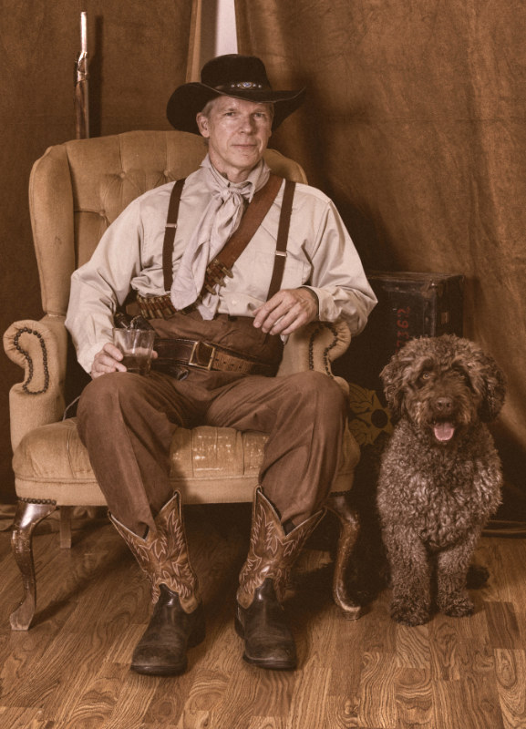 Arthur Morgan and his Spanish Water Dog Paco, dressed in Red Dead Redemption 2 costumes